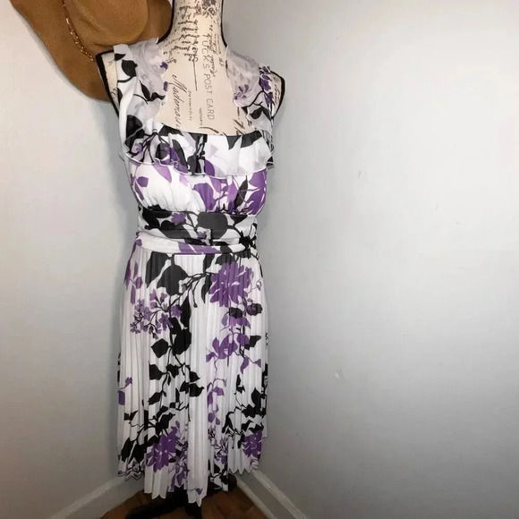 Maurices,L, white chiffon, pleated ruffle square neck scoop back belt midi dress - Picture 1 of 12
